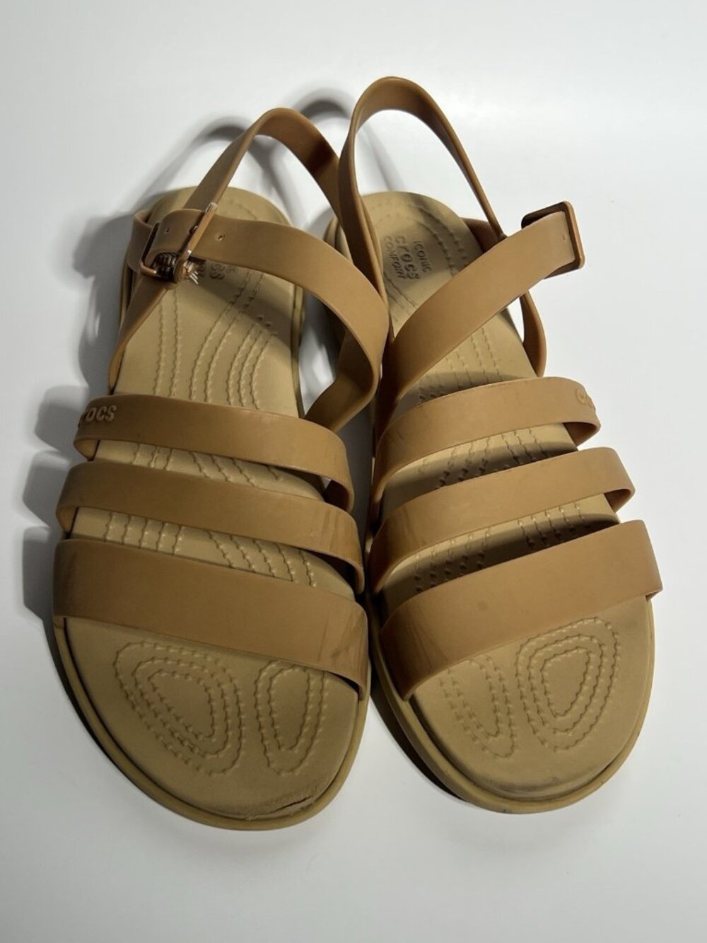 Crocs Women’s Caramel Strappy Sandals Size 8 Side Buckle Comfort